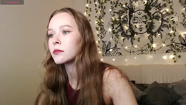 MandyMils online show from October 23, 3:40 pm