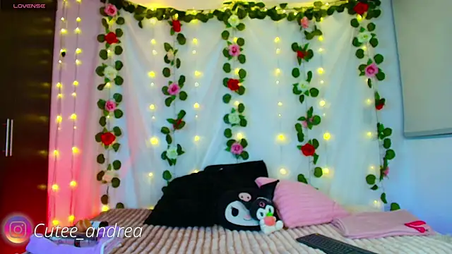 Snapshot of cutee_andrea chatting on September 20, 3:27 am cutee andrea online show from September 20, 3:27 am