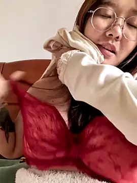 sisi-maiden online show from March 7, 7:48 am