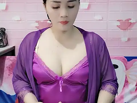 Snapshot of Miu_9117 chatting on September 15, 12:30 am Miu 9117 online show from September 15, 12:30 am