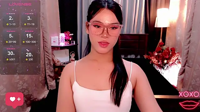 Snapshot of IamRaeganDolls69 chatting on October 1, 12:59 am IamRaeganDolls69 online show from October 1, 12:59 am