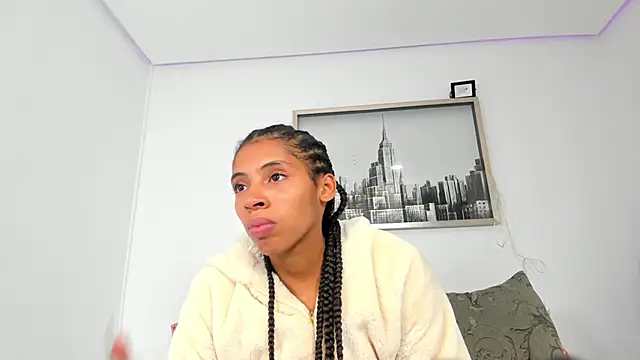 Snapshot of sarah_ashbourne chatting on September 25, 12:04 pm sarah ashbourne online show from September 25, 12:04 pm