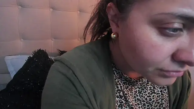 TifanyAmazinng online show from November 12, 12:47 pm