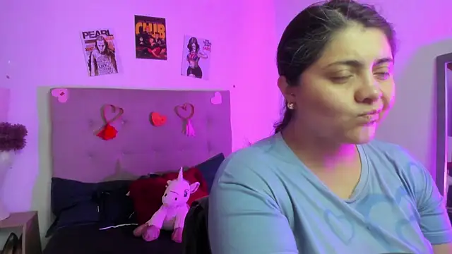 TifanyAmazinng online show from February 12, 12:29 pm