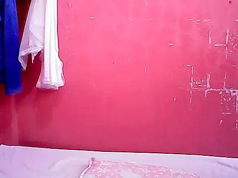 Sexylyka30 online show from April 18, 8:39 am