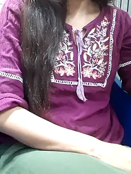 Aarti-kumri online show from November 6, 3:18 pm