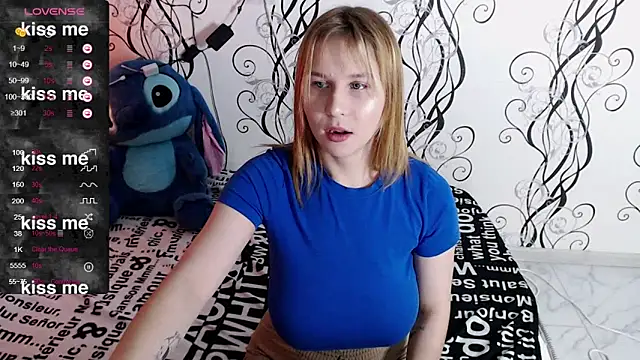 RoyAngela online show from November 12, 1:53 pm