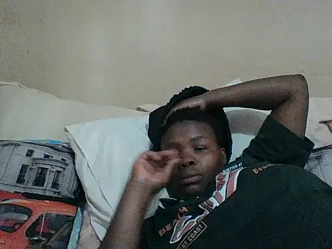 Snapshot of chocolateboobs92 chatting on September 25, 10:03 am chocolateboobs92 online show from September 25, 10:03 am