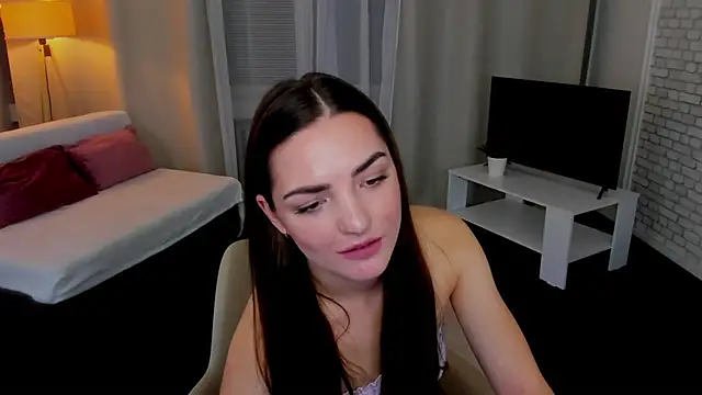 MyEllaLuvs online show from September 8, 8:19 pm