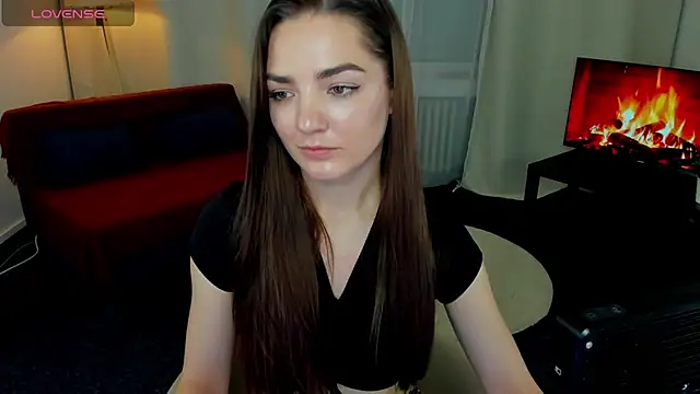 MyEllaLuvs online show from November 3, 9:52 pm