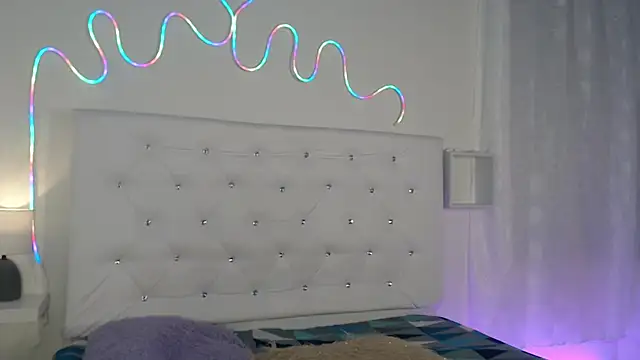 Snapshot of tatixxxvega chatting on October 6, 1:28 pm tatixxxvega online show from October 6, 1:28 pm