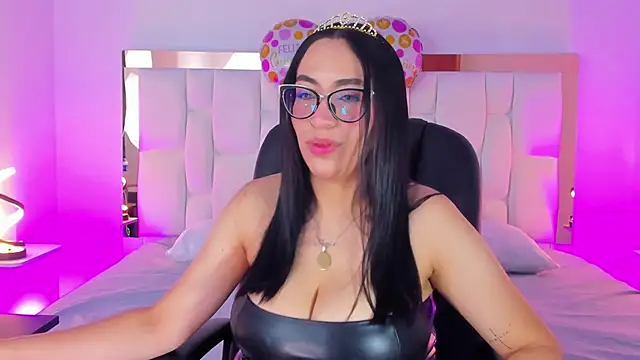 Camille Juicy online show from September 17, 12:58 pm