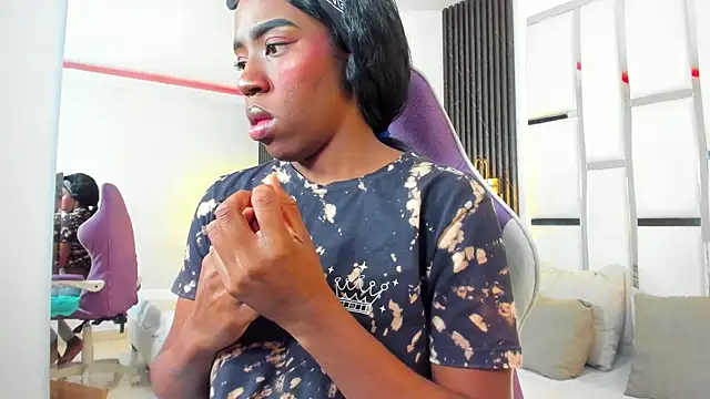  emma willliams  online show from November 20, 2:40 pm