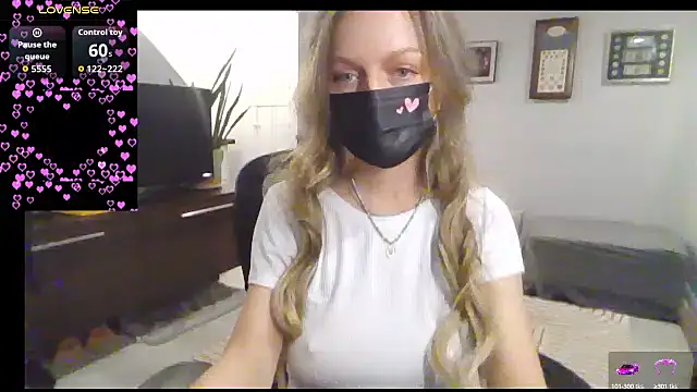 Snapshot of Magical_Milf_MelissaXX chatting on October 1, 5:18 pm Magical Milf MelissaXX online show from October 1, 5:18 pm