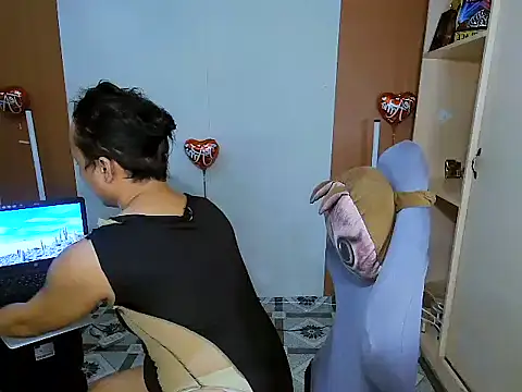 YourNikkieXxx online show from February 4, 10:18 am