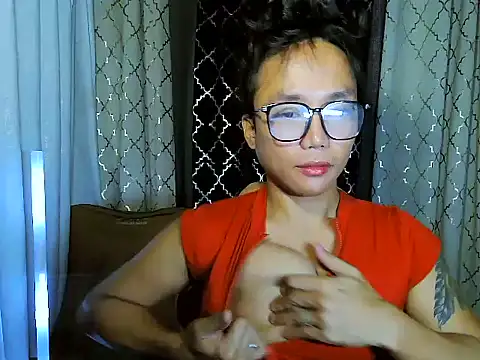 YourNikkieXxx online show from July 27, 5:54 pm