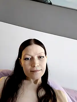 DragonFoxie online show from July 12, 11:55 am