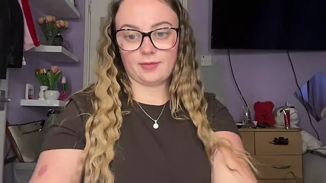 SexySashaxox online show from June 3, 8:14 pm
