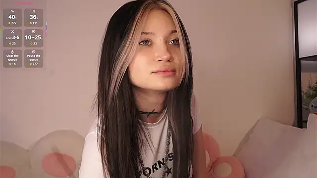 Snapshot of Alice_1n_Wonderland_ chatting on September 9, 2:28 pm Alice 1n Wonderland online show from September 9, 2:28 pm