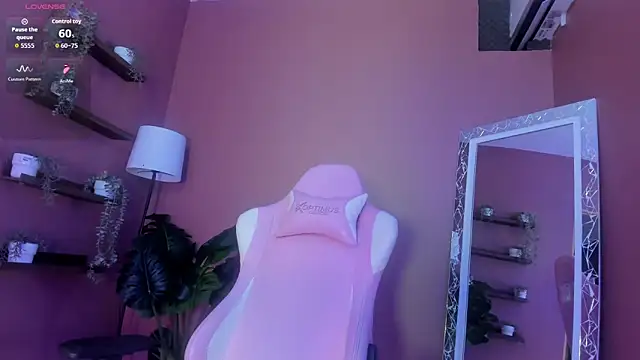 KendraChavez  online show from October 19, 9:06 pm