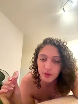 Snapshot of DreamThickCouple chatting on October 2, 10:37 pm DreamThickCouple online show from October 2, 10:37 pm