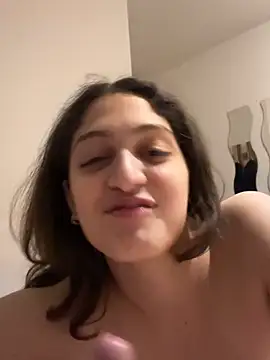 DreamThickCouple online show from November 22, 10:23 pm