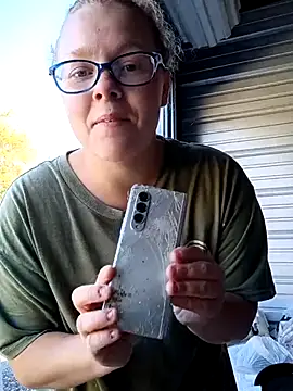 Snapshot of countrymomma chatting on October 15, 1:46 pm countrymomma online show from October 15, 1:46 pm