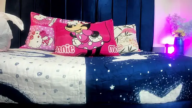 Annie switt online show from December 21, 5:12 am