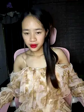 Snapshot of TiNa_04 chatting on September 8, 2:27 pm TiNa 04 online show from September 8, 2:27 pm