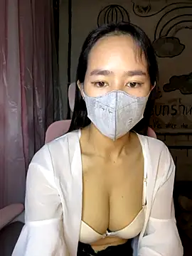 Snapshot of TiNa_04 chatting on October 3, 8:30 am TiNa 04 online show from October 3, 8:30 am