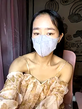 Snapshot of TiNa_04 chatting on October 2, 8:19 am TiNa 04 online show from October 2, 8:19 am