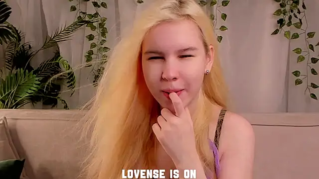 ElizSpieth online show from November 14, 1:05 am