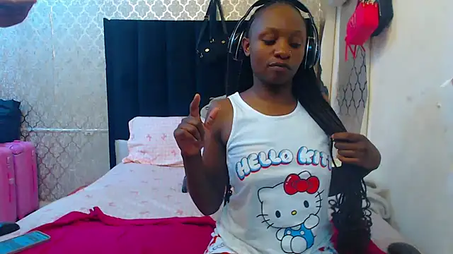 LonelyQueenxx25 online show from October 19, 8:55 pm