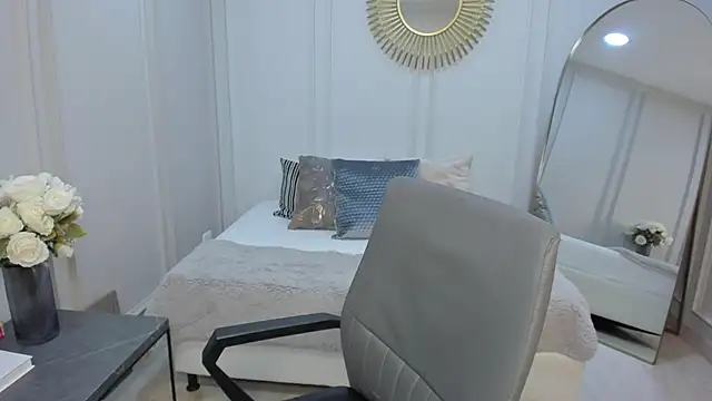 CharlotteBrownn  online show from September 18, 3:16 am