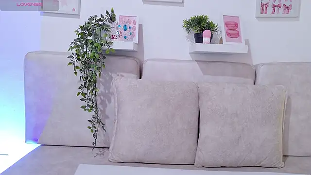 Yumii sweetgirl online show from March 23, 12:33 pm