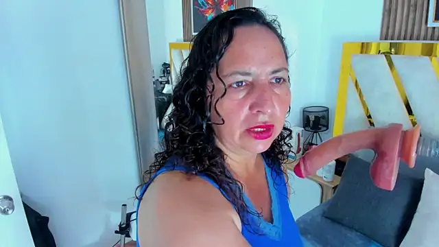 Luna Naughty1 online show from July 14, 6:34 pm