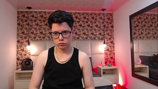 Snapshot of SpencerMontgomery chatting on September 17, 9:02 pm SpencerMontgomery online show from September 17, 9:02 pm