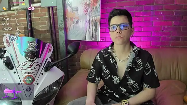 SpencerMontgomery online show from November 23, 7:48 pm