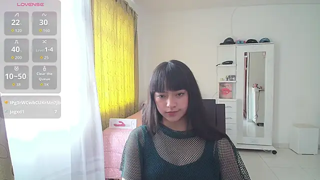 Snapshot of violetta_blackk chatting on September 25, 5:44 pm violetta blackk online show from September 25, 5:44 pm