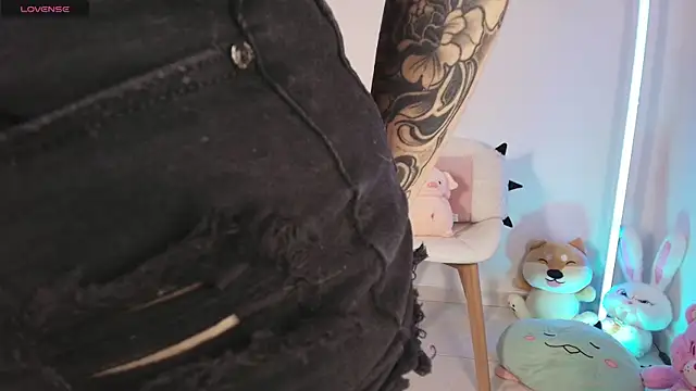 justonecute online show from July 15, 8:46 pm
