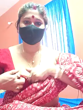 misspriya03 online show from January 8, 6:28 am