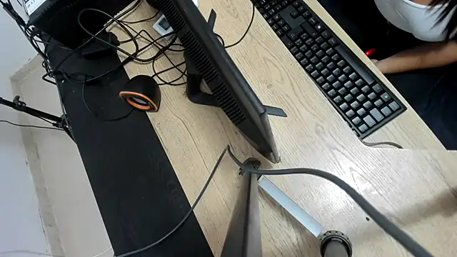 Tatihot69 online show from November 24, 8:33 pm