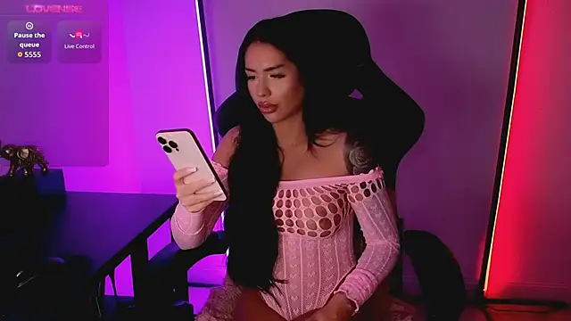 alisonrouge online show from February 12, 8:32 pm