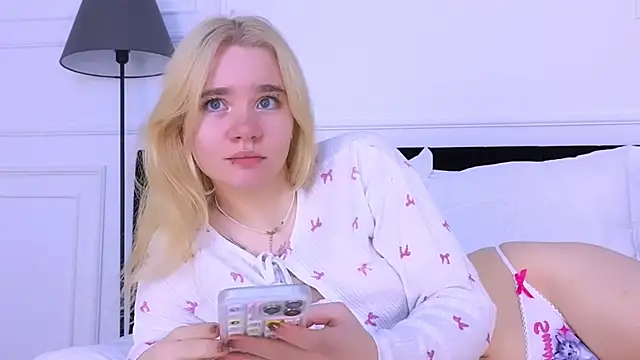 ANNABELLE LU online show from October 29, 2:38 am