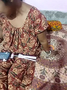 Snapshot of Cute-Swewty chatting on October 5, 3:50 pm Cute-Swewty online show from October 5, 3:50 pm