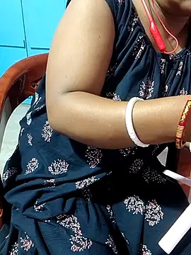 Snapshot of Cute-Swewty chatting on October 10, 3:06 pm Cute-Swewty online show from October 10, 3:06 pm