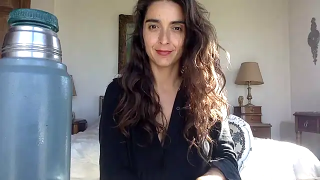 venuslibre online show from October 6, 7:40 pm