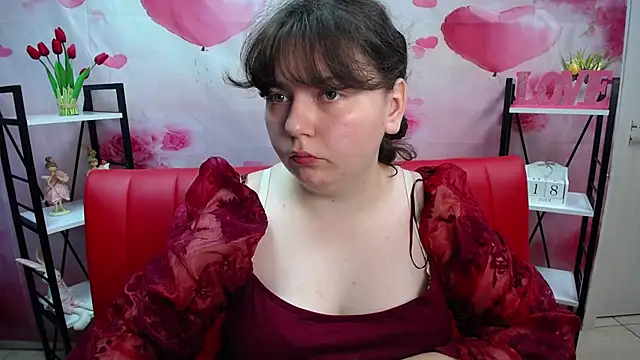 NeonilaLisova online show from July 19, 5:42 am