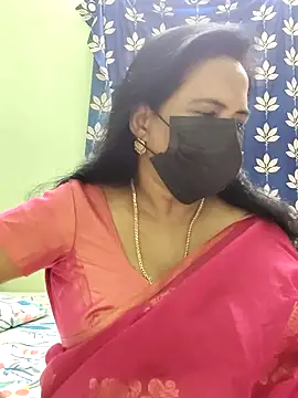 Snapshot of mallu-lover chatting on October 1, 5:23 am mallu-lover online show from October 1, 5:23 am