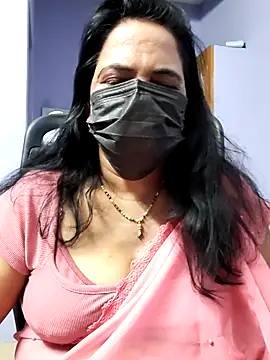 Snapshot of mallu-lover chatting on October 8, 10:08 am mallu-lover online show from October 8, 10:08 am